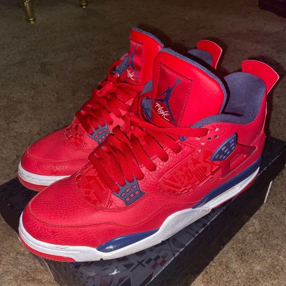 Air Jordan 4